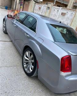 کرایسلەر 300